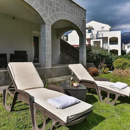 Montesun Novak Ferienhaus Budva